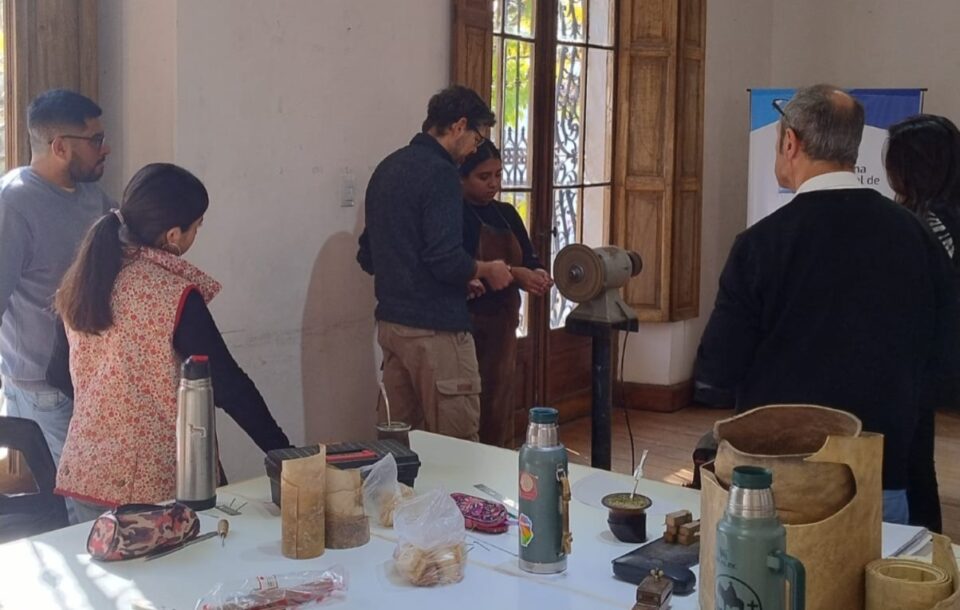 Los oficios tradicionales siguen vivos en la Universidad Popular de Alta Gracia