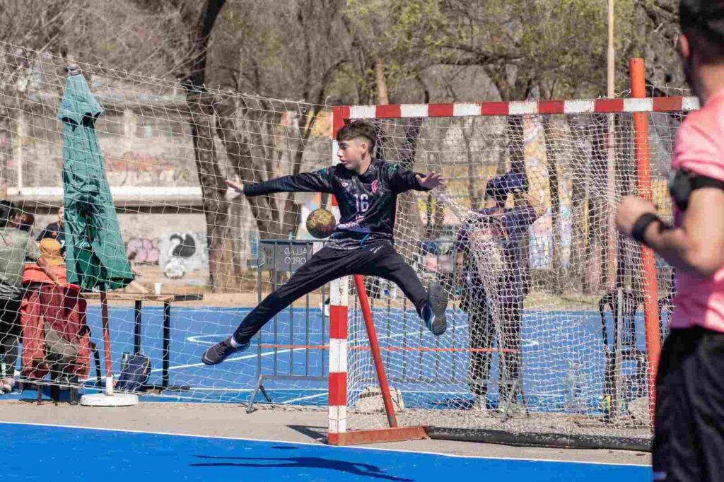 Handball Menores: clasificaron al Regional en Rosario y necesitan ayuda para viajar