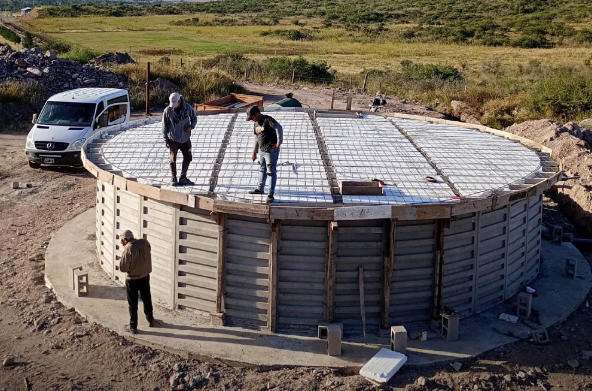 Obra clave en Despeñaderos: nueva cisterna para potenciar la industria y mejorar el abastecimiento 