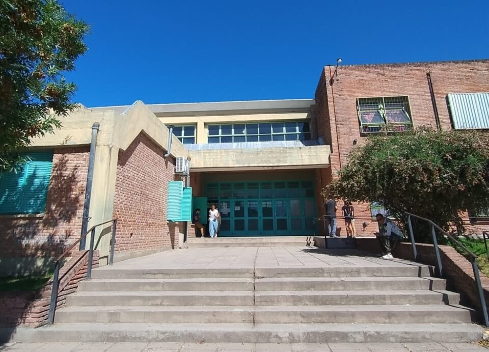 La Escuela Normal Superior prepara una gran agenda de festejos por sus 75 años