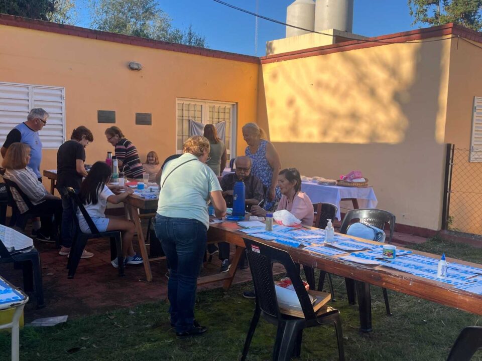 El Valle de Anisacate celebró el el mes de la patria con un taller creativo para todos
