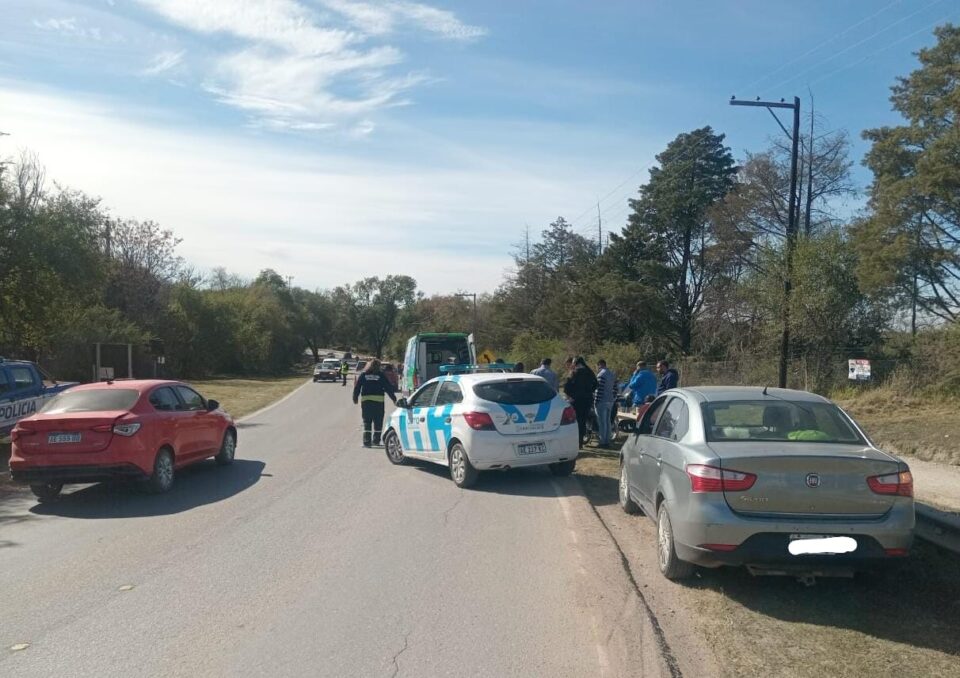Accidente en Ruta 5: una motociclista perdió el control y debió ser hospitalizada