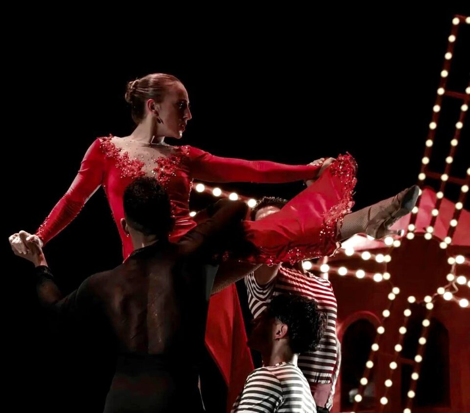 La historia de Delfina: la bailarina que hizo de la danza su vida y está brillando en Turquía