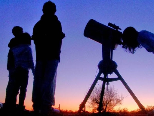Villa del Prado invita a una Jornada de Observación Astronómica en la plaza principal