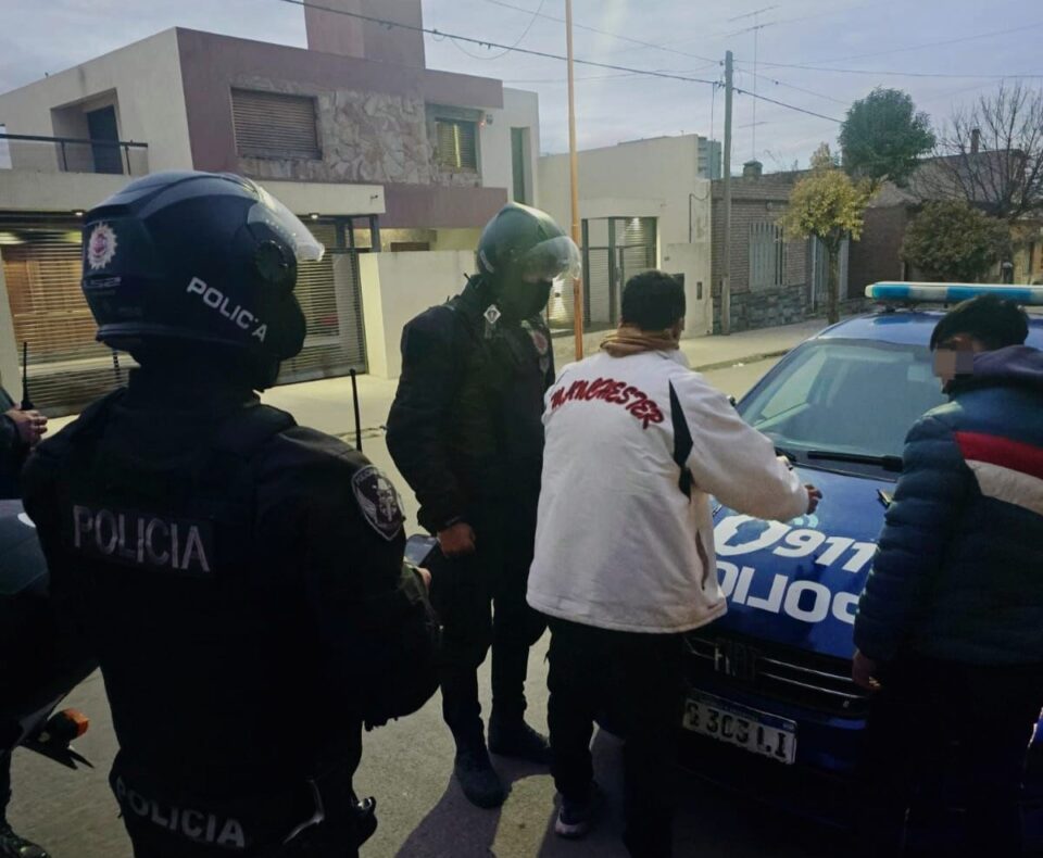 Controles nocturnos dejaron un detenido y varias motos incautadas