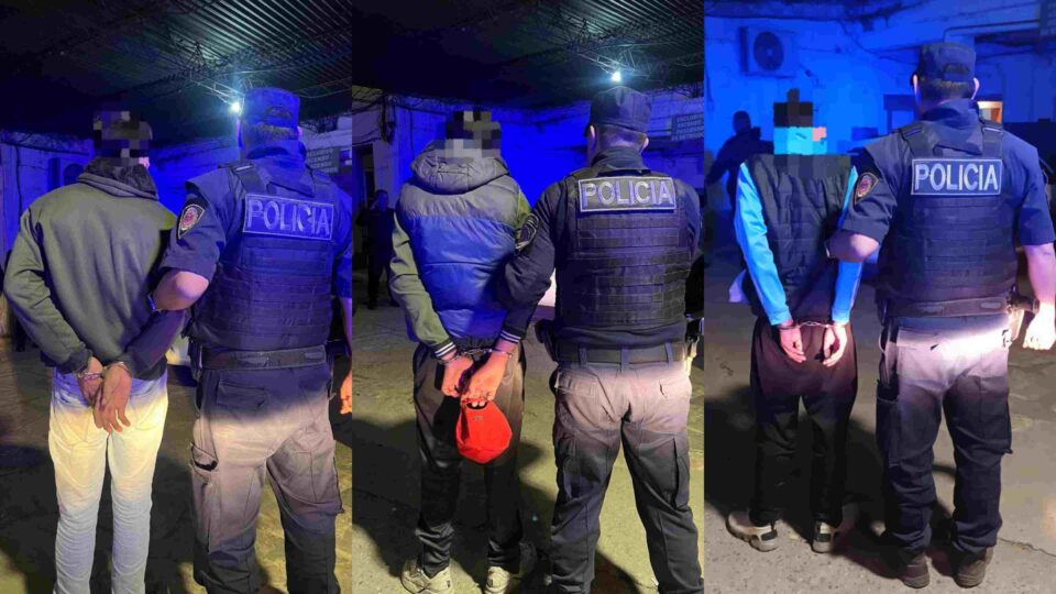 Tenían 14, 15 y 18 años: atrapados infraganti mientras intentaban robar una moto