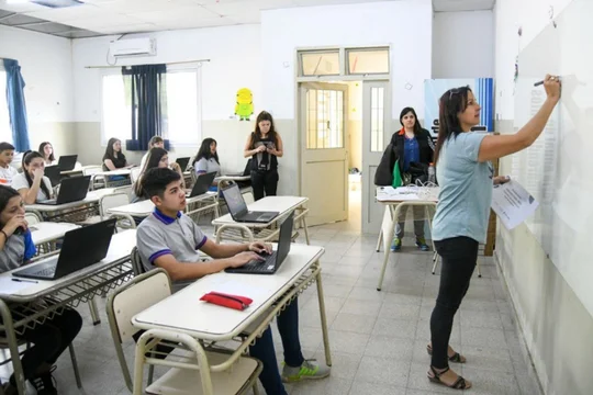 Inician las preinscripciones escolares 2026 en Córdoba: el cronograma