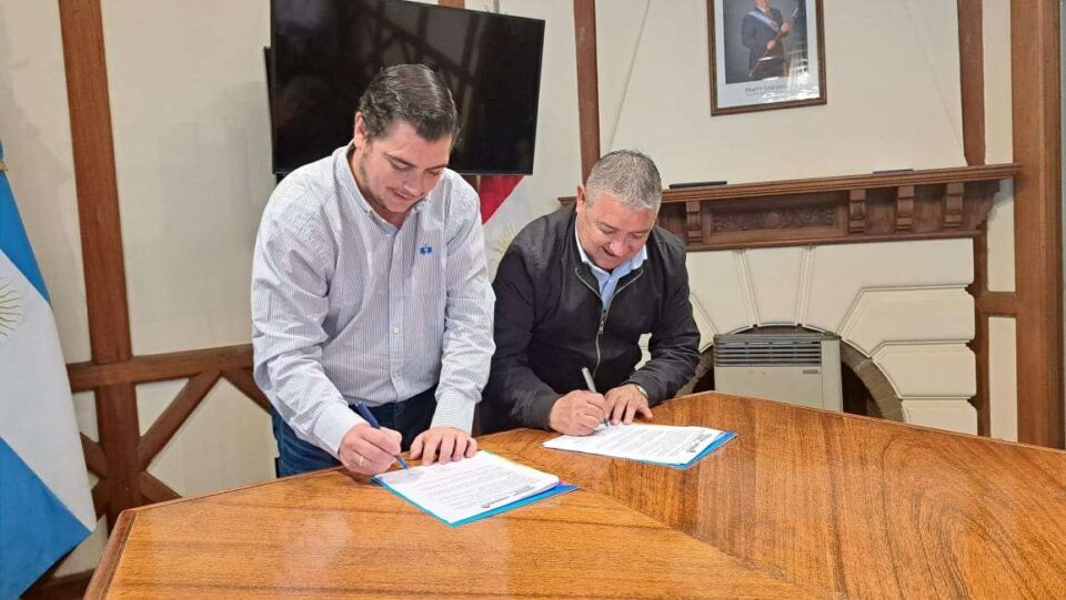 Ciudad de América suscribió importante convenio con la Agencia Córdoba Joven