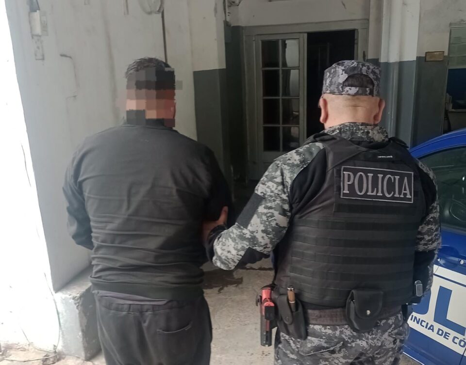 Detuvieron a un hombre por violencia familiar en barrio Tres Gracias