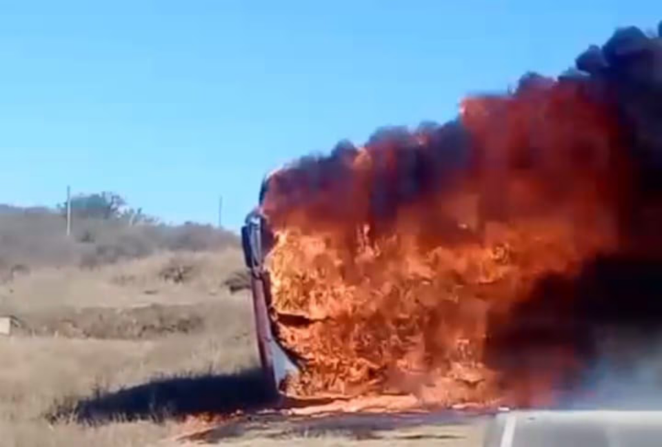 Un colectivo se incendió en plena ruta C45, por Falda del Carmen