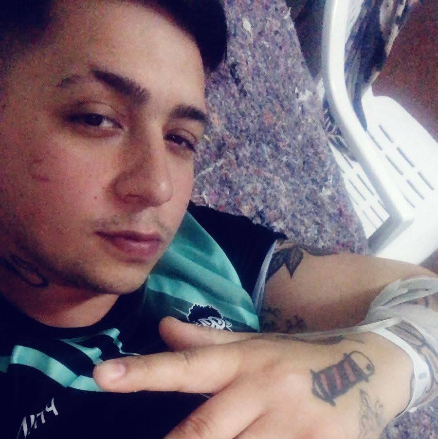 Nicolás, el barbero solidario que hoy necesita de todos nosotros