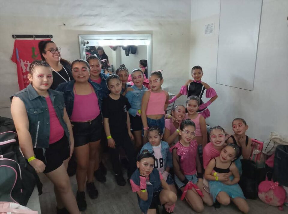 La danza también une: una academia organiza un bingo a beneficio de sus alumnas