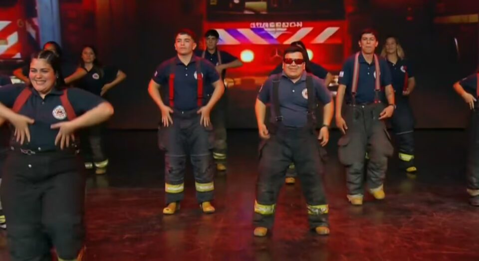 Bomberos de Calamuchita ganaron más de $20 millones en el programa de Guido Kazcka