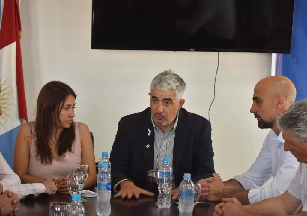 Se fortalece la red de salud regional con el impulso de Despeñaderos y Apross