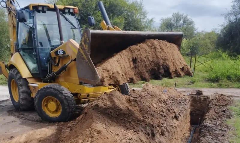 Continúa la ampliación de la red de agua en barrio La Perla