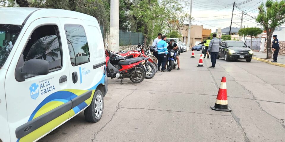 Secuestraron 20 vehículos en nuevos controles de tránsito en Alta Gracia