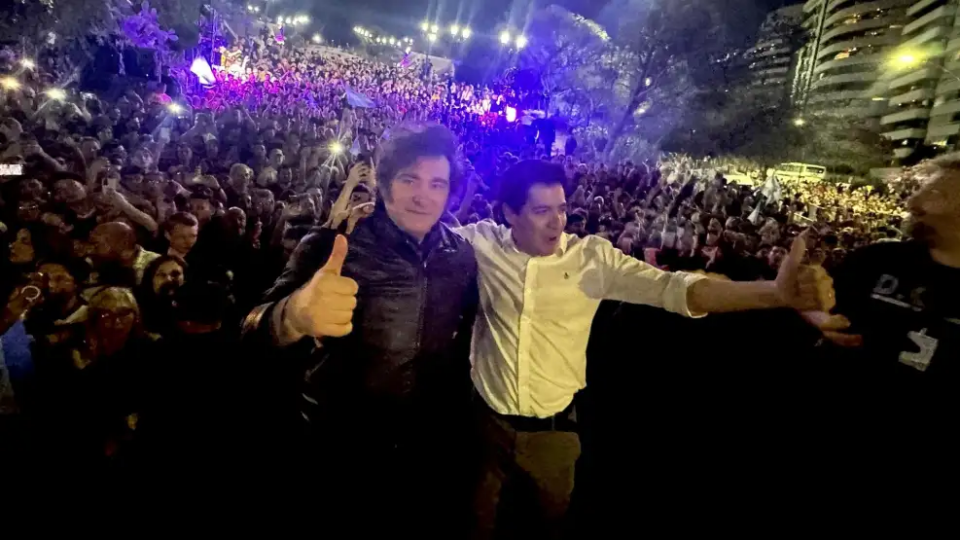 El después electoral: la ola violeta se llevó puesta a la provincia