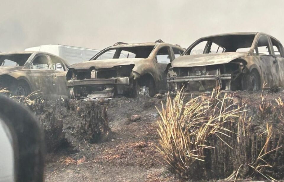 Continúan los trabajos para controlar el incendio en el Parque Nacional Quebrada del Condorito