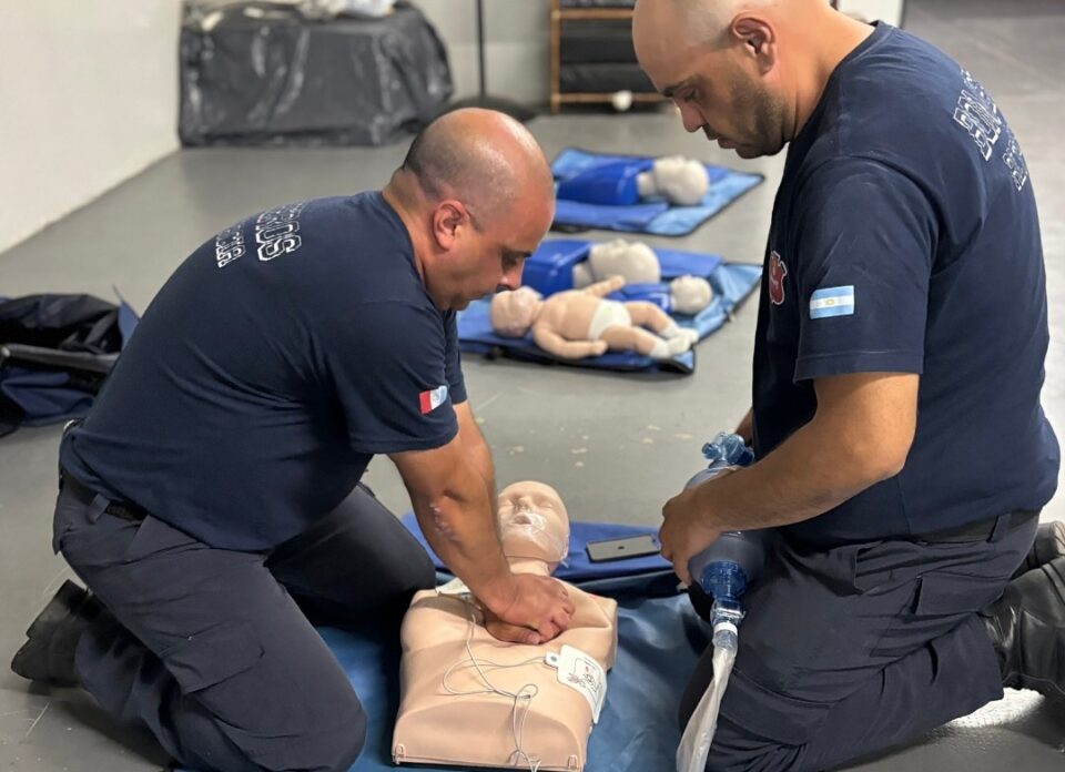 Aprendé a salvar vidas: nueva capacitación de Bomberos Voluntarios en RCP, DEA y OVA