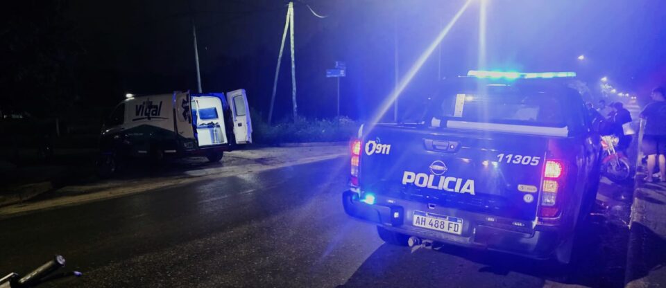 Accidente en barrio Sur: una joven resultó lesionada tras caer de su motocicleta