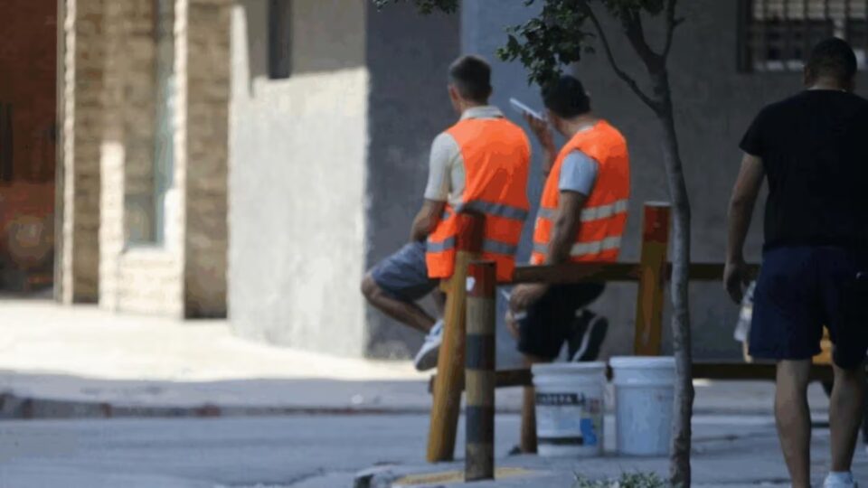 La Provincia impulsa la prohibición de naranjitas ilegales y limpiavidrios en la calle