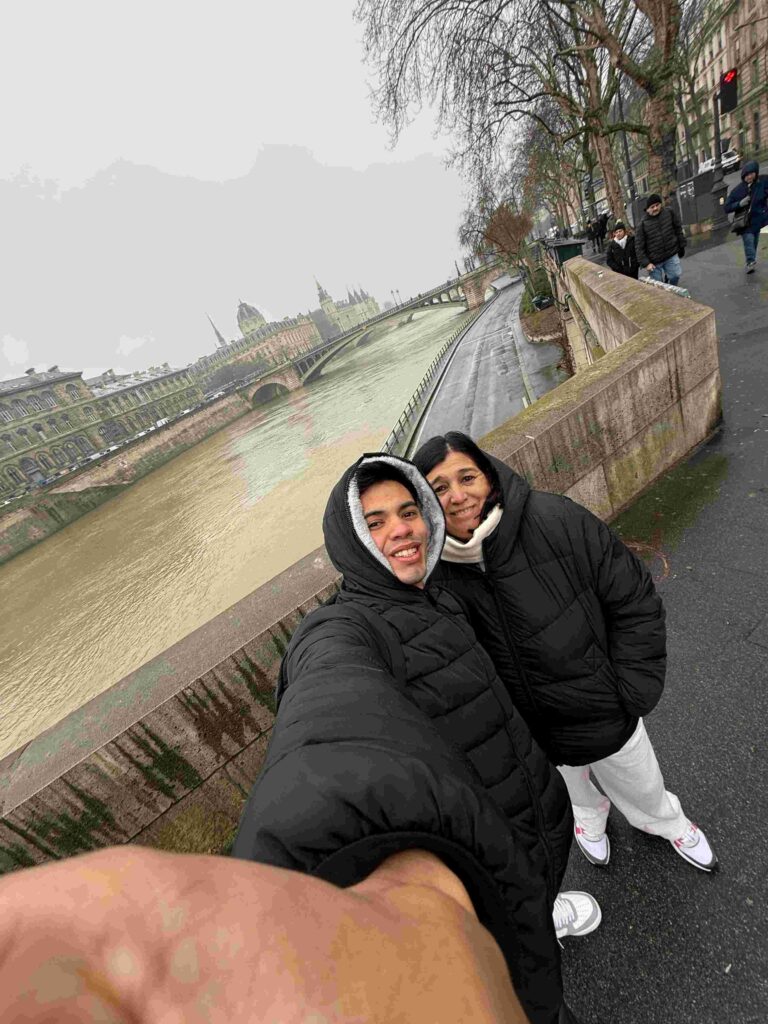 La historia de Nicolás: Es panadero y amasa su destino en el frío de los Pirineos