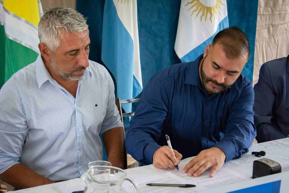 Los Molinos: La Comuna firmó el Acta de Hermanamiento entre localidades y pueblos