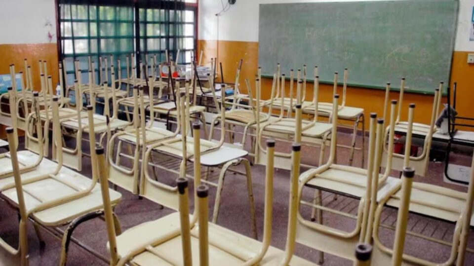 La UEPC rechazó la oferta salarial y define medidas en medio del conflicto docente