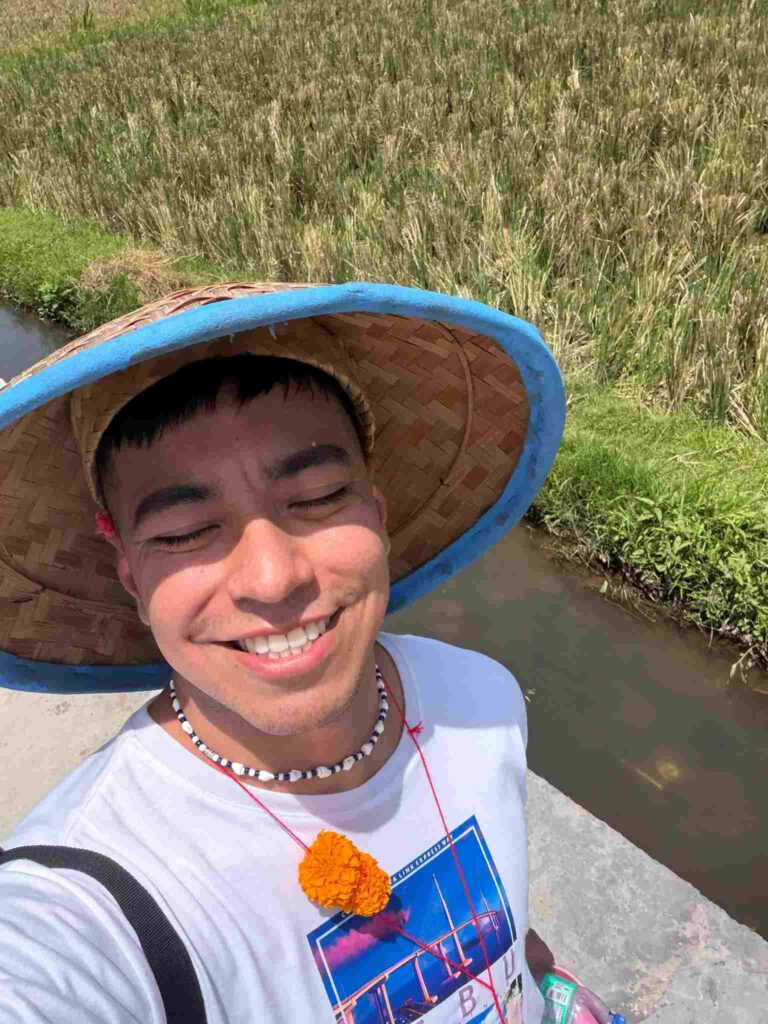 La historia de Axel: transformó el dolor en un libro autobiográfico y hoy vive en Alemania