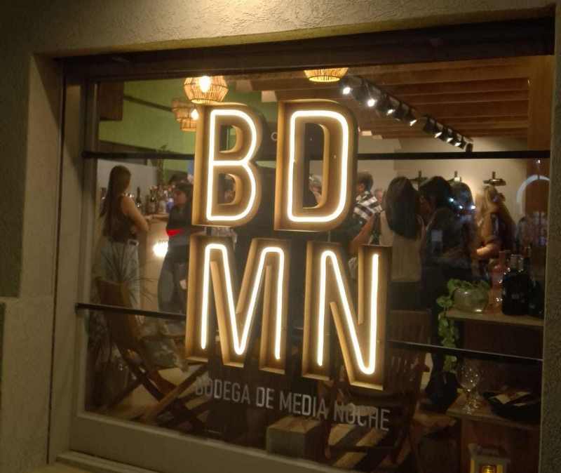 Alta Gracia tiene un nuevo punto de encuentro: inauguró Bodega de Media Noche