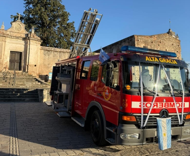 Con aporte de vecinos, bomberos incorporan una nueva unidad clave