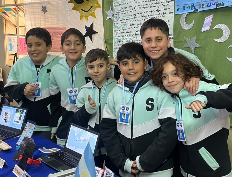 Feria de Ciencias: alumnos del Colegio San Martín reciben chatarra electrónica este martes
