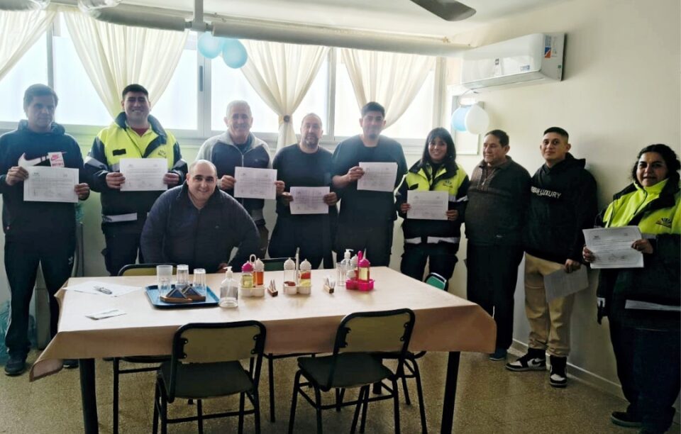 Capacitaron a los choferes de ambulancia del Hospital Illia para fortalecer la respuesta en emergencias