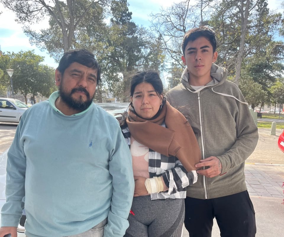 "No escucho casi de un oído y tengo quemaduras": habló la joven herida por una bengala durante los festejos