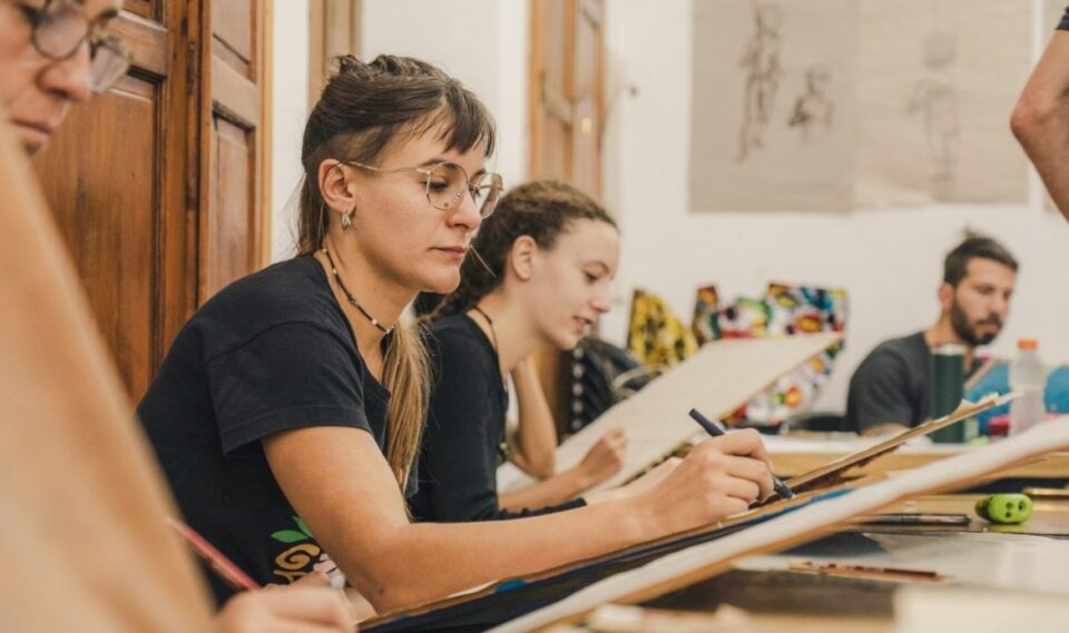 La Universidad Popular de Alta Gracia abre inscripciones con más de 90 propuestas para los vecinos