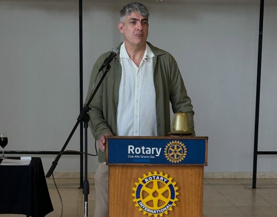 Andrés Espíndola asumió la presidencia del Rotary Club Alta Gracia