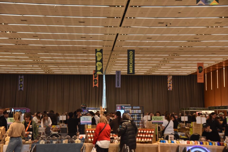 Alta Gracia brilló en el Mercadazo con sus sabores y producciones artesanales