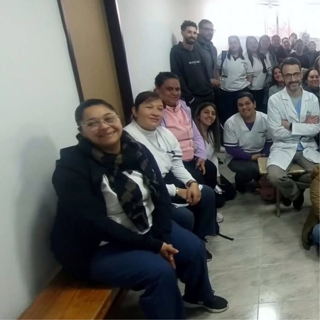 Estudiantes de Enfermería participaron de una capacitación en cardiología en el Hospital Arturo Illia