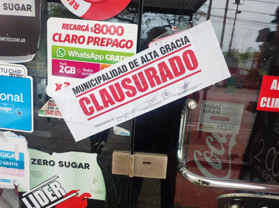 Clausuran tres comercios en Alta Gracia por venta de alcohol fuera de horario
