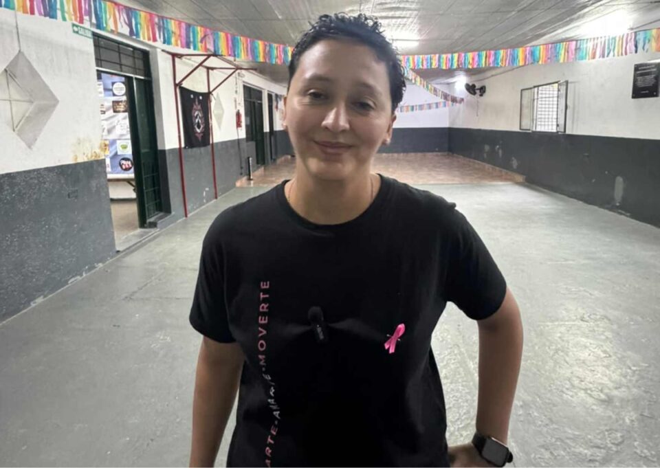 Octubre Rosa: Cecilia transformó su experiencia con el cáncer de mama en un espacio de contención